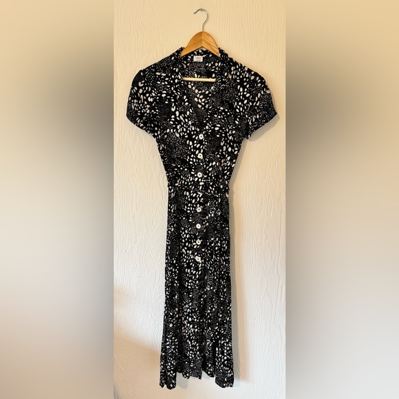 Wilfred Aritzia Button Down Collared Short Sleeve Midi Maxi Shirt Animal Dress - Picture 13 of 14